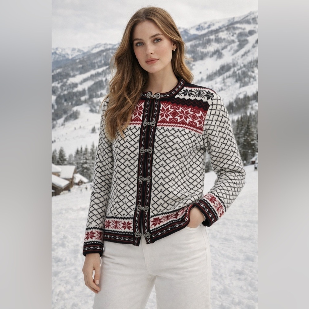 Alpine Scandinavia Cardigan with Pewter Clasps Small Croft & Barrow - Picture 2 of 7